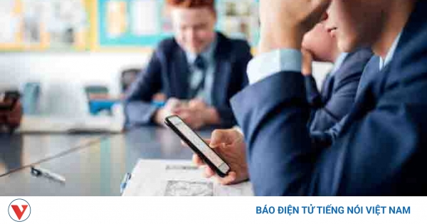 Điện thoại, đồng hồ thông minh bị cấm trong lớp học ở Hà Lan