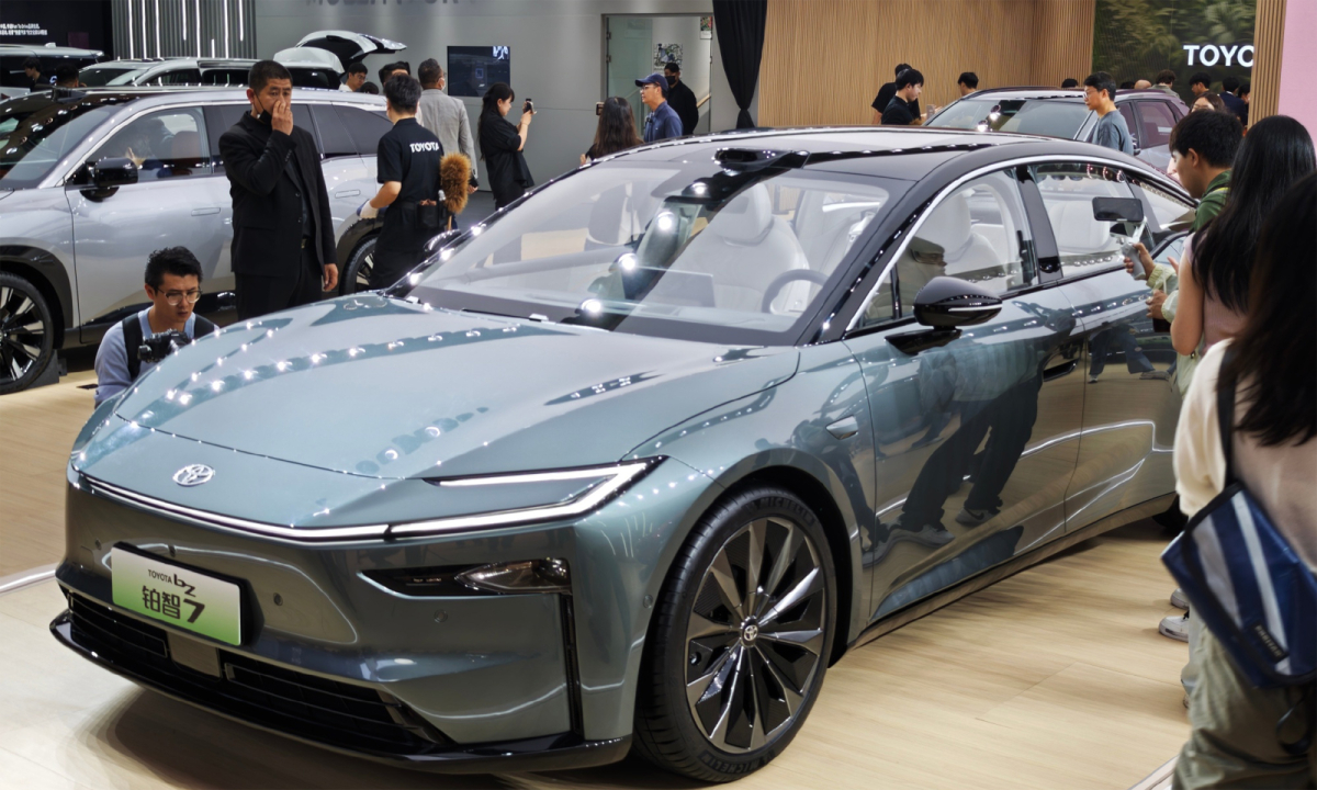 Ôtô điện Toyota công nghệ Trung Quốc hút khách