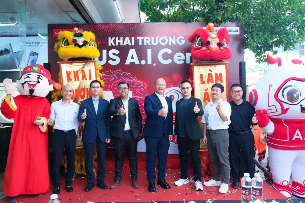 Với sự ra đời của chuỗi “ASUS AI Innovation Hubs – Không gian trải nghiệm công nghệ AI toàn diện” tại Hà Nội và Tp.HCM , ASUS mong muốn mang đến cho người dùng Việt Nam cơ hội trải nghiệm trực tiếp sức mạnh đột phá từ AI trên các dòng laptop ASUS mỏng nhẹ, mạnh mẽ. Với sự ra đời của chuỗi “ASUS AI Innovation Hubs – Không gian trải nghiệm công nghệ AI toàn diện” tại Hà Nội và Tp.HCM , ASUS mong muốn mang đến cho người dùng Việt Nam cơ hội trải nghiệm trực tiếp sức mạnh đột phá từ AI trên các dòng laptop ASUS mỏng nhẹ, mạnh mẽ.