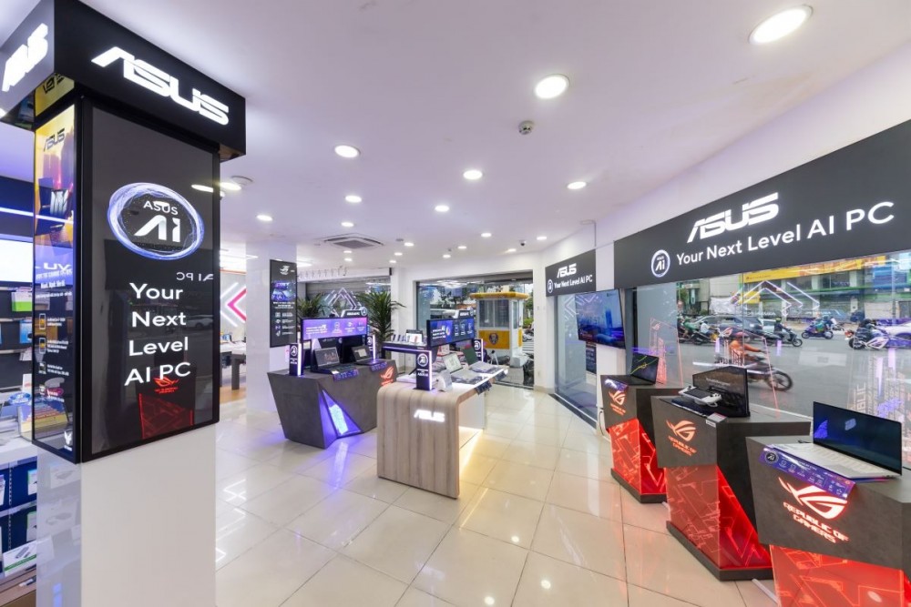 Với sự ra đời của chuỗi “ASUS AI Innovation Hubs – Không gian trải nghiệm công nghệ AI toàn diện” tại Hà Nội và Tp.HCM , ASUS mong muốn mang đến cho người dùng Việt Nam cơ hội trải nghiệm trực tiếp sức mạnh đột phá từ AI trên các dòng laptop ASUS mỏng nhẹ, mạnh mẽ. Với sự ra đời của chuỗi “ASUS AI Innovation Hubs – Không gian trải nghiệm công nghệ AI toàn diện” tại Hà Nội và Tp.HCM , ASUS mong muốn mang đến cho người dùng Việt Nam cơ hội trải nghiệm trực tiếp sức mạnh đột phá từ AI trên các dòng laptop ASUS mỏng nhẹ, mạnh mẽ.