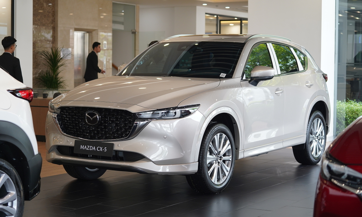 Mazda CX-5 thêm bản giá rẻ 699 triệu đồng