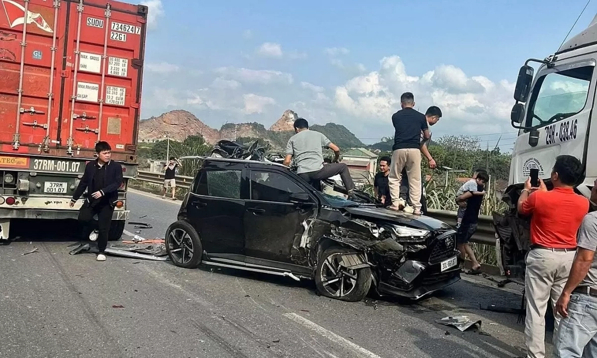 Lý do túi khí không bung khi xe bị tông đuôi