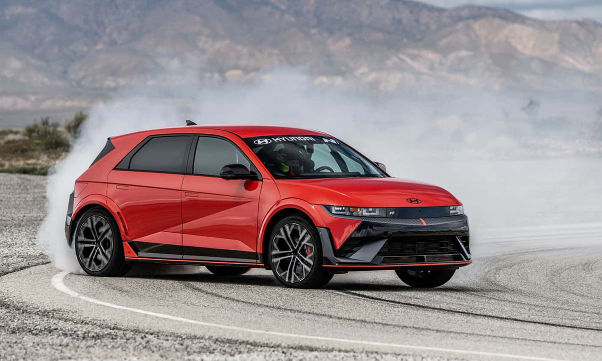 Hyundai Ioniq 5 N 2025 - xe điện hiệu suất cao giá 57.700 USD