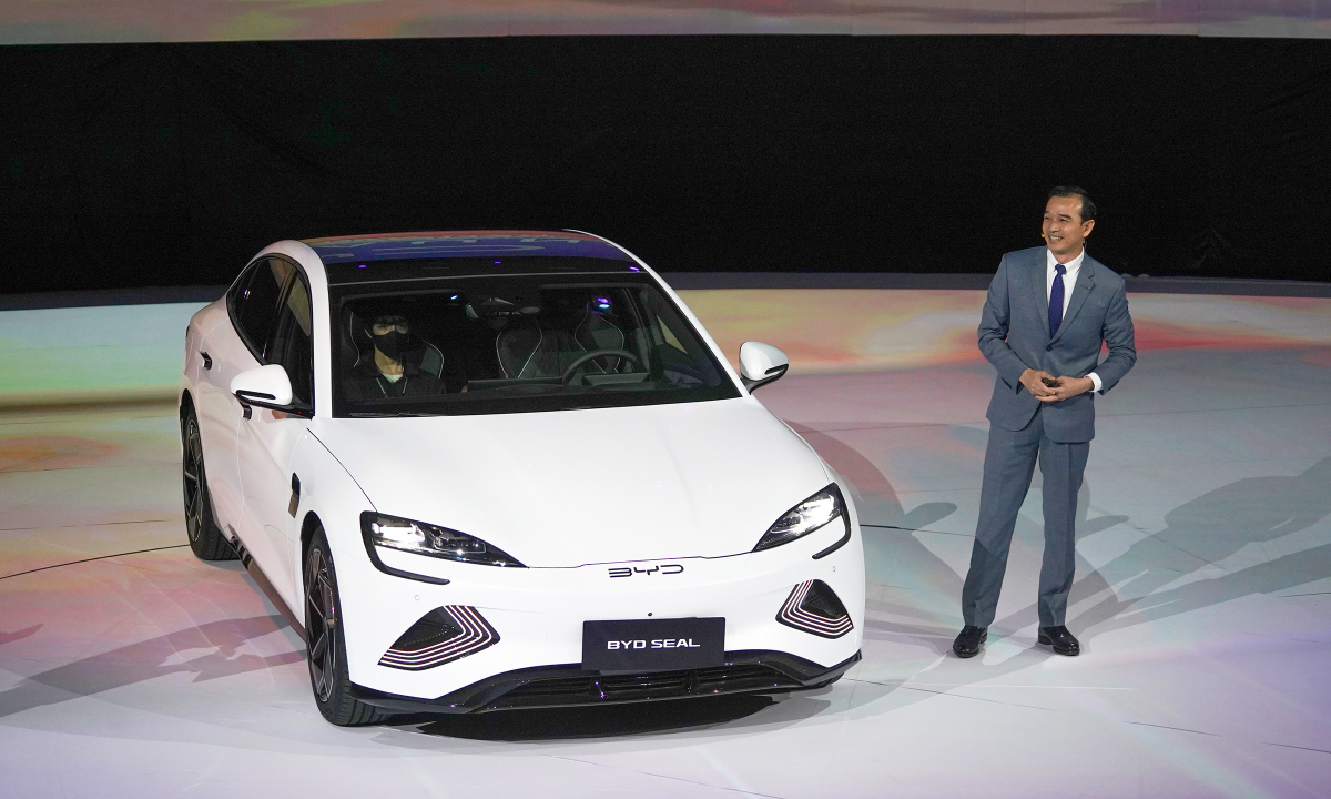 Những chiêu hút khách của ôtô Trung Quốc