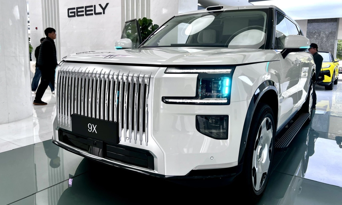 Zeekr 9X - SUV hybrid hạng sang giá từ 64.000 USD