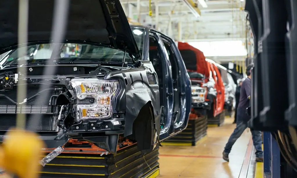 5 năm Ford bí mật làm bán tải điện đấu xe Trung Quốc