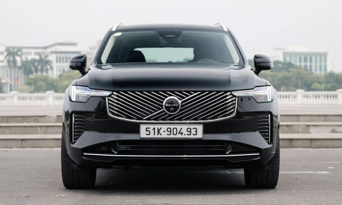 Hai phút biết hết về Volvo XC90 2026 mới ra mắt khách Việt