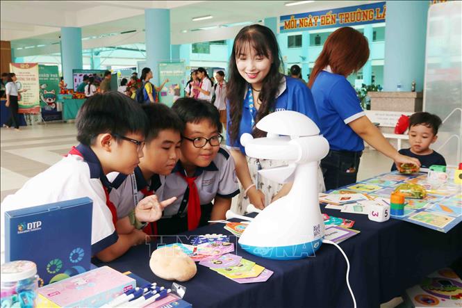 Kết nối chính quyền, nhà trường và gia đình trong chuyển đổi số giáo dục