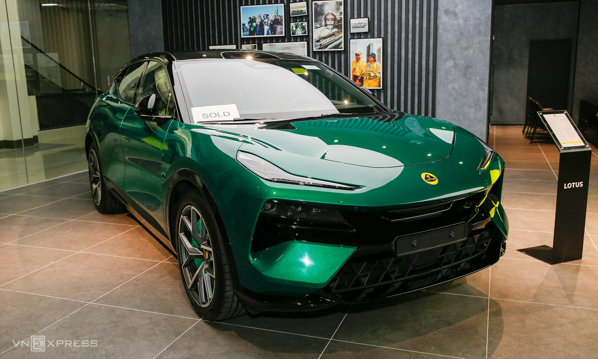Lotus Eletre Sport SE - xe điện hiệu suất cao giá 5,5 tỷ đồng