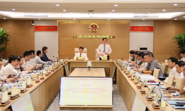 Hội nghị tổng kết 10 năm thực hiện Nghị quyết Trung ương 8 khóa XI về 'Chiến lược bảo vệ Tổ quốc trong tình hình mới'