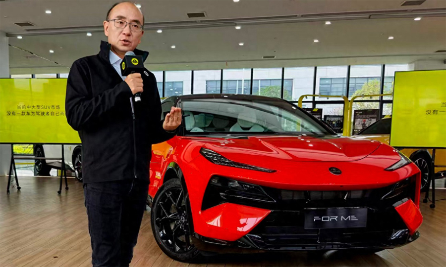 CEO của Lotus chê xe thể thao nặng hơn 1,8 tấn là 'tầm thường'