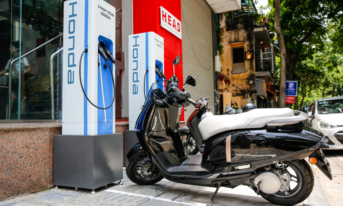 Xe máy điện Honda UC3 giá từ 58 triệu đồng