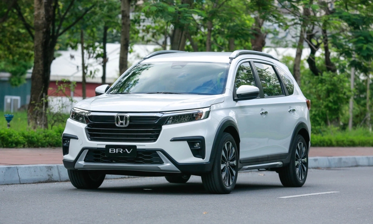 Honda BR-V giảm giá 35 triệu đồng tháng 6