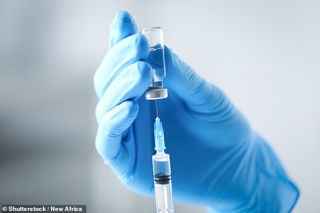 Thử nghiệm trên người vaccine ‘phổ quát’ đầu tiên do AI thiết kế