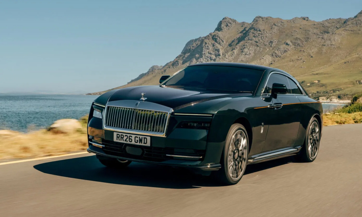 Rolls-Royce Spectre Series II - coupe thuần điện của giới siêu giàu