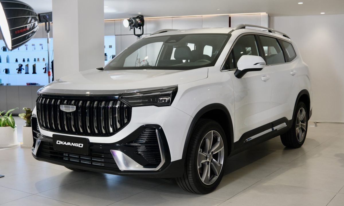 Geely Okavango ra mắt: SUV cỡ D giá từ 739 triệu đồng