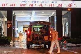 Ôtô vào bệnh viện đưa đón bệnh nhân có mất tiền gửi xe?