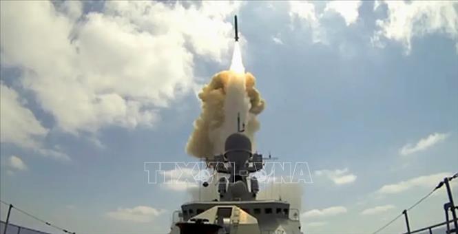 Ukraine: Tên lửa Kalibr của Nga phụ thuộc đáng kể vào linh kiện ngoại nhập