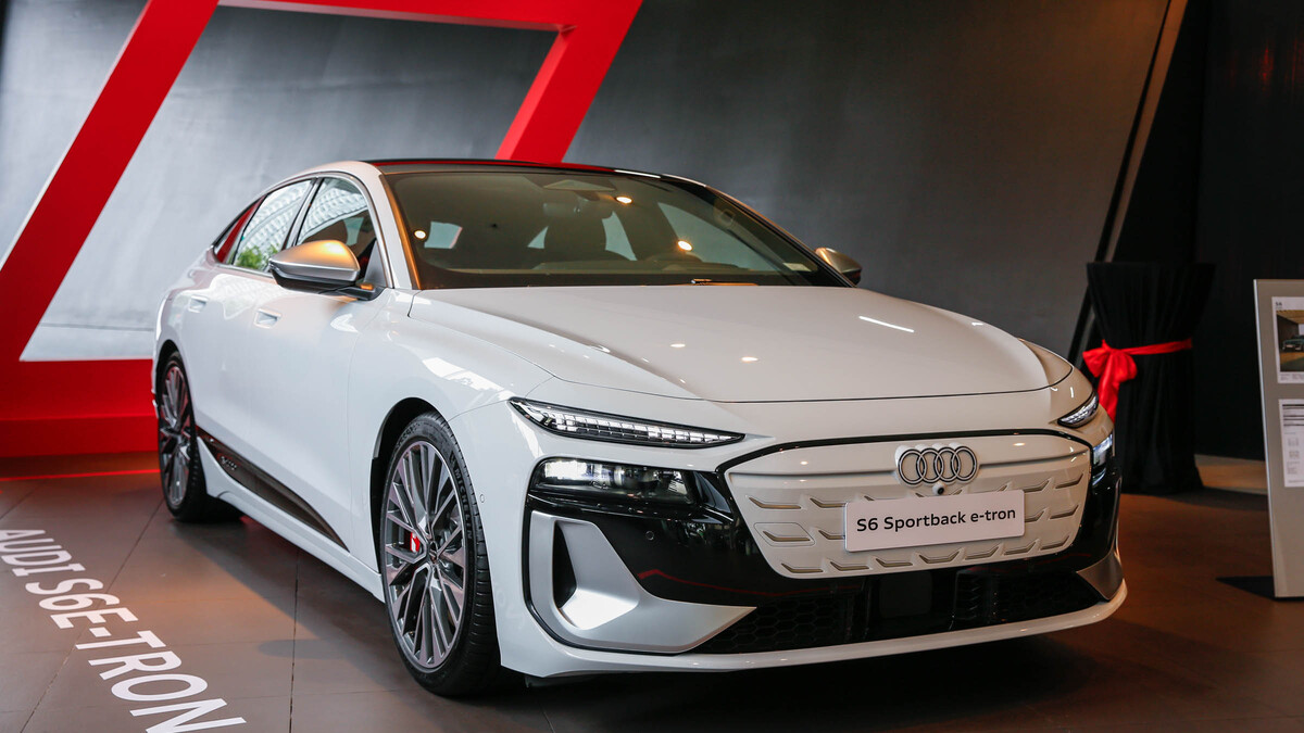 Audi S6 Sportback e-tron - xe điện hiệu suất cao giá từ 4,2 tỷ đồng