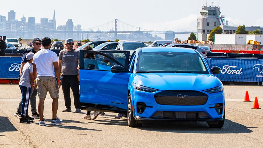 Doanh số xe điện sụt giảm, Ford bán ưu đãi cho nhân viên