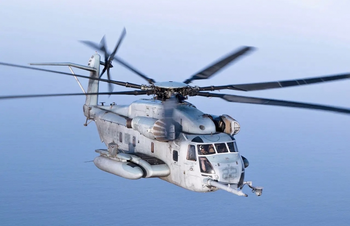 can canh truc thang sieu ma ch-53e my tiep nhien lieu tren khong o trung Dong hinh anh 7