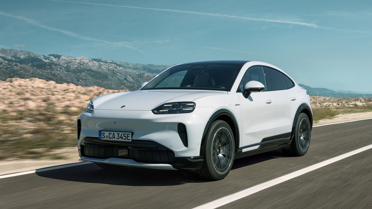 Porsche Cayenne coupe thuần điện giá từ 4,82 tỷ đồng