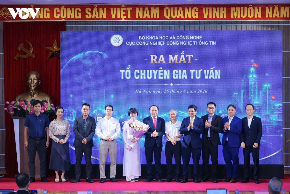 ra mat trung tam quoc gia ho tro san xuat thu chip ban dan dau tien cua viet nam hinh anh 4