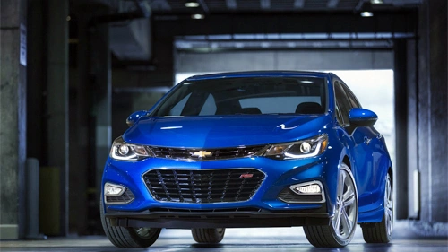Chevrolet Cruze 2016 - tăng kích thước giảm trọng lượng