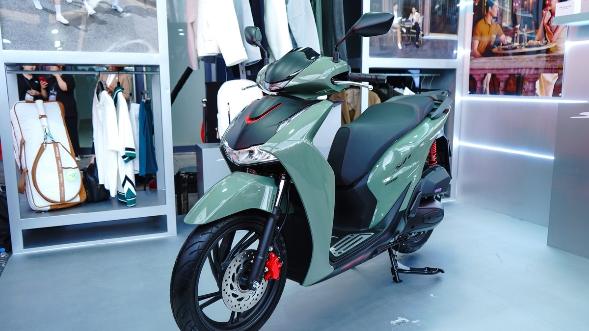 Honda SH 2025 bản nâng cấp giá từ 76,5 triệu đồng