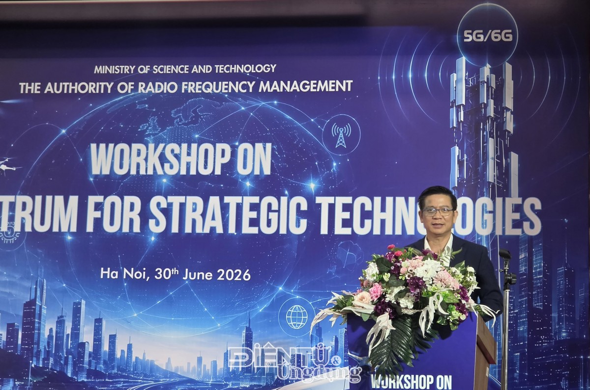 Ông Lê Văn Tuấn, Cục trưởng Cục Tần số vô tuyến điện, Bộ Khoa học và Công nghệ phát biểu khai mạc