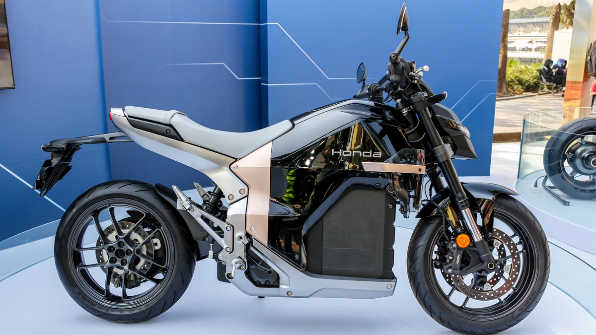 Honda WN7 - môtô điện thách thức Harley-Davidson LiveWire
