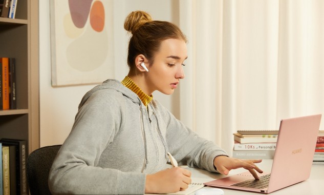 HUAWEI Freebuds SE: Tai nghe chất âm trong trẻo, pin lâu, giá ưu đãi lên tới 400 nghìn đồng